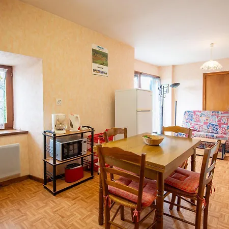 Chez Momo 2/4 Personnes Saint-Denis-en-Margeride